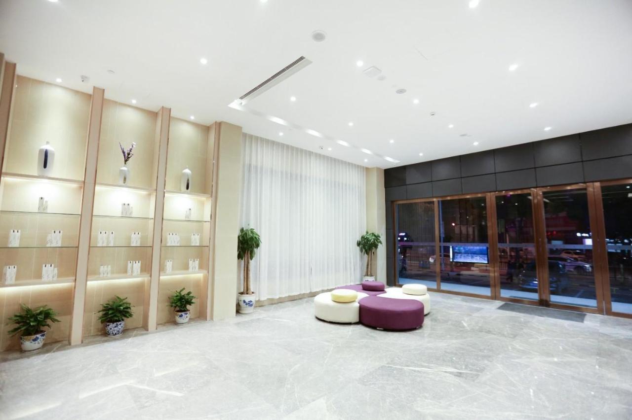 Lavande Hotel Jingdezhen Exterior photo